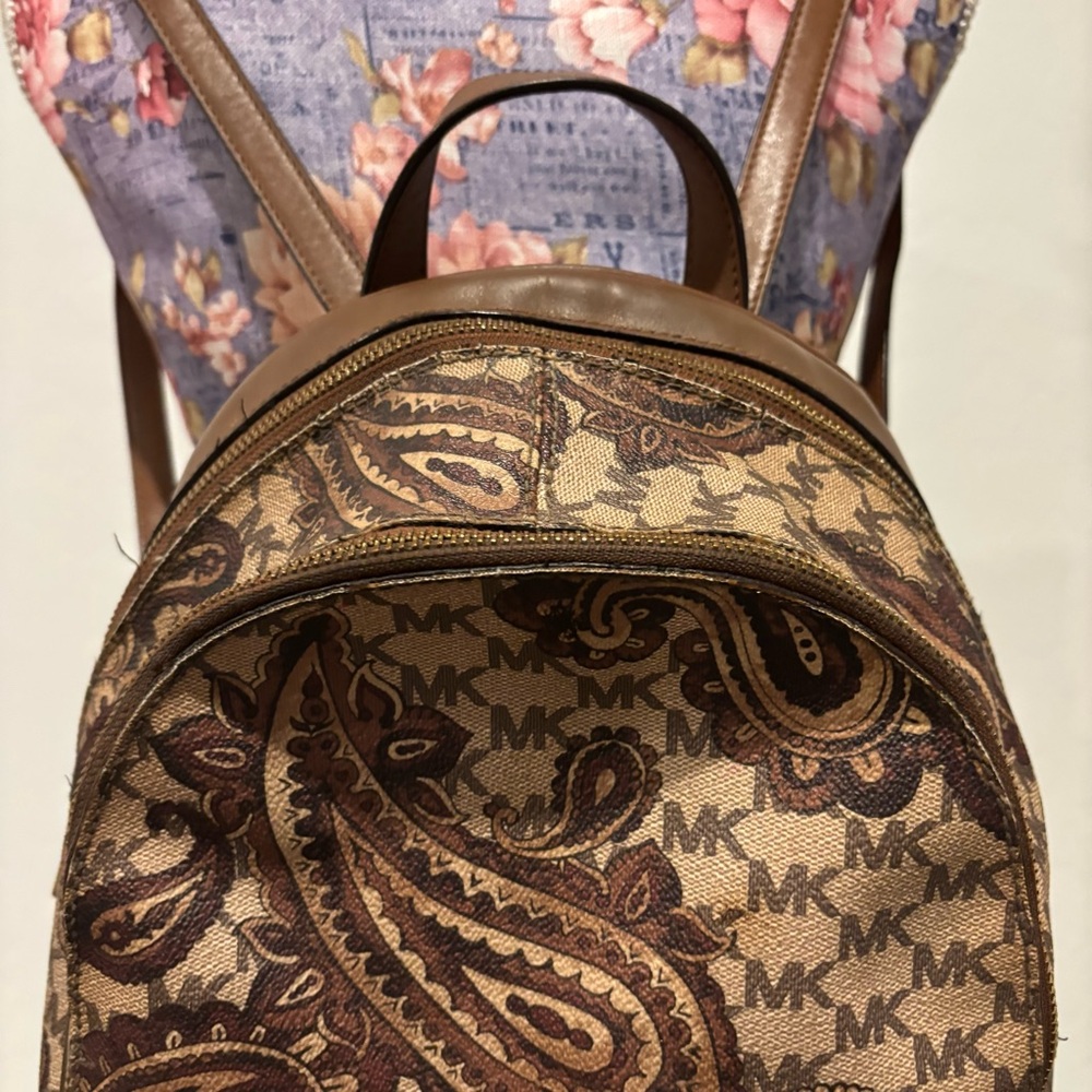 Michael Kors paisley printed canvas and leather backpack - Picture 3 of 14